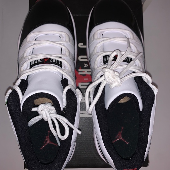 JORDAN 11 LOW CONCORD BRED - Picture 2 of 5